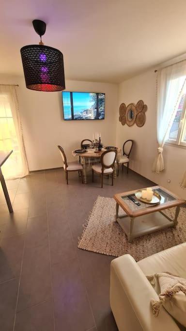 La Villa Romane Montfaucon  외부 사진